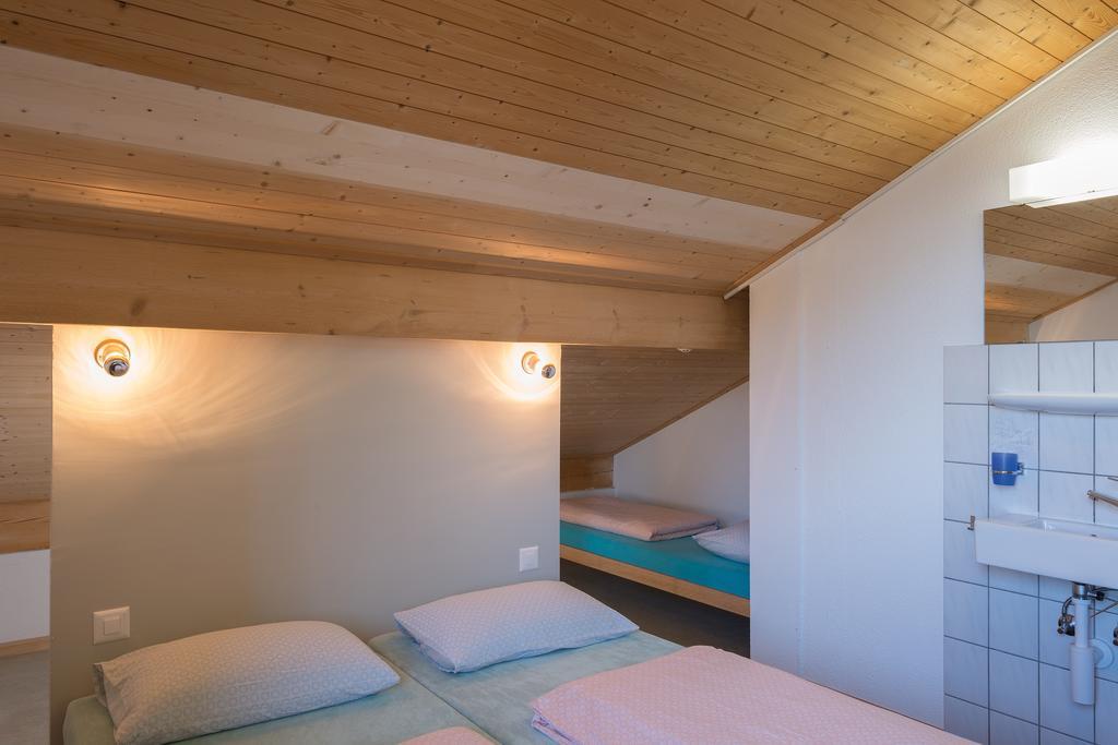 Stein Am Rhein Youth Hostel Room photo